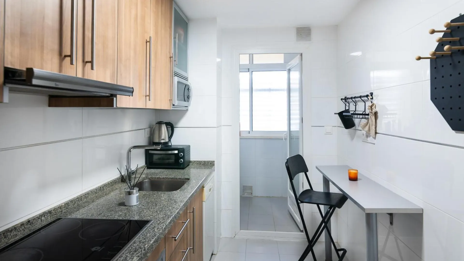 Cozy Apartment With Sea Views In 贝纳尔马德纳 西班牙